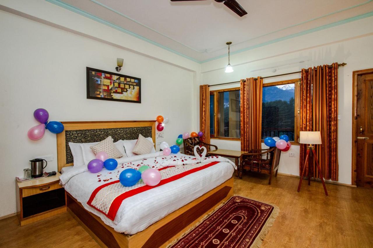 Hotel Prini Palace Manali  Ngoại thất bức ảnh