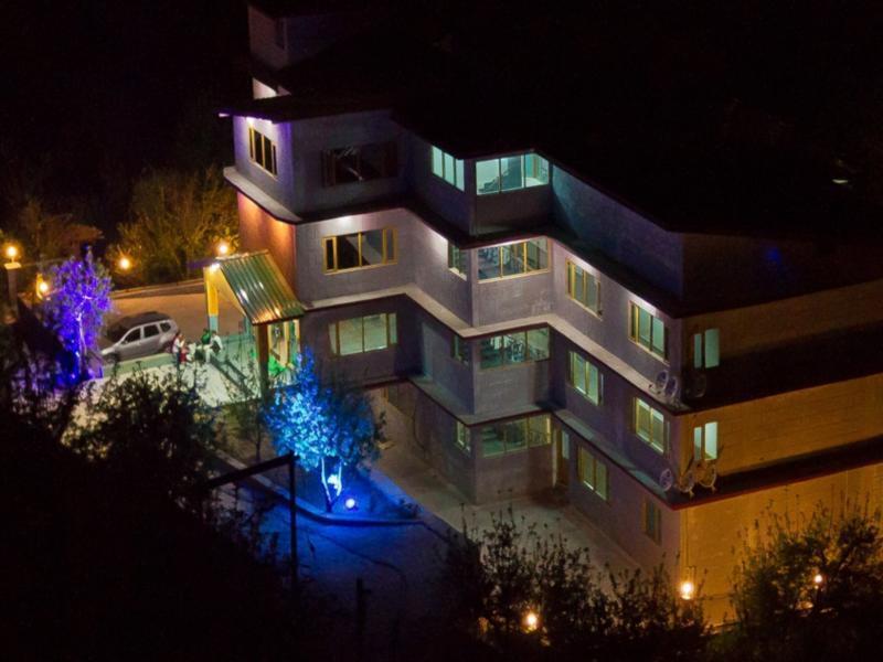 Hotel Prini Palace Manali  Ngoại thất bức ảnh